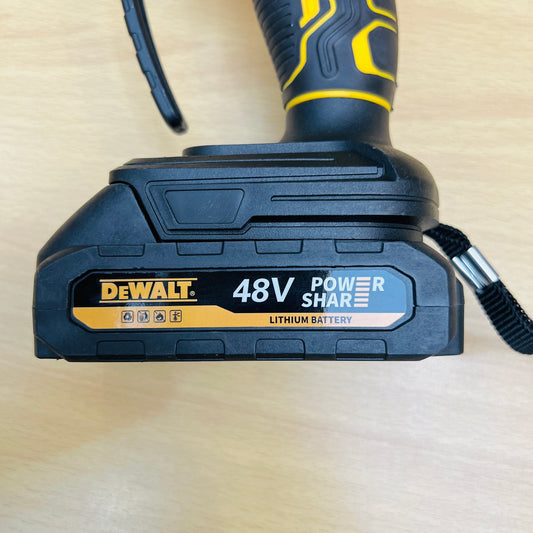 DEWALT 48V Cordless Mini Chainsaw with 2 Batteries & Carry Case – Portable Electric Pruning Saw for Home & Garden