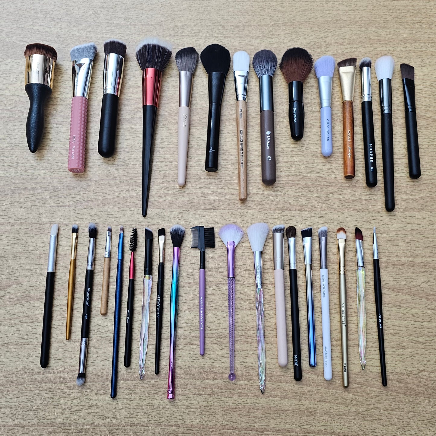 Bulk Makeup Brushes at Affordable Prices – Professional & Wholesale