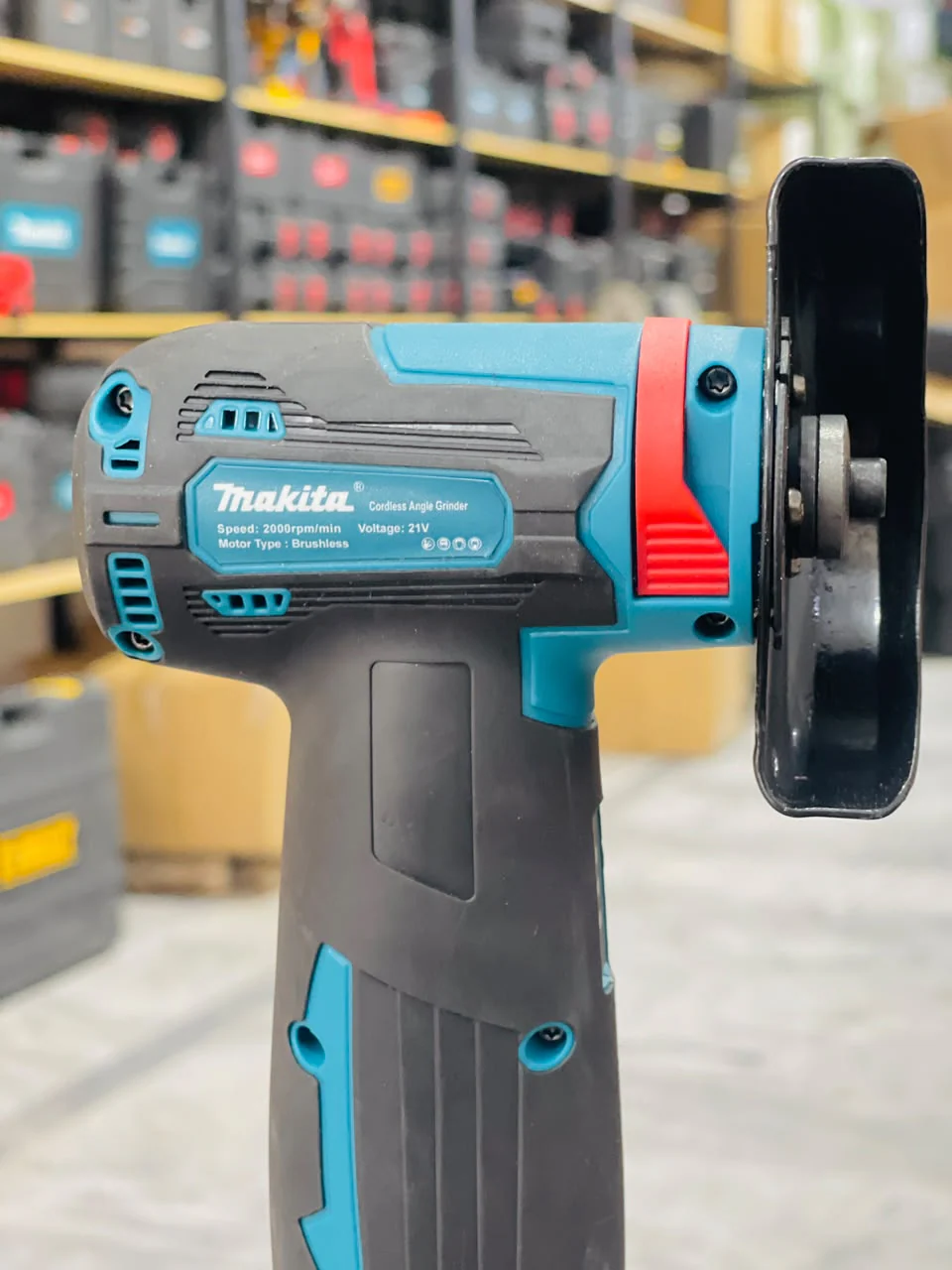 Makita Cordless Mini Angle Grinder – Brushless Dual Battery Cutting Kit