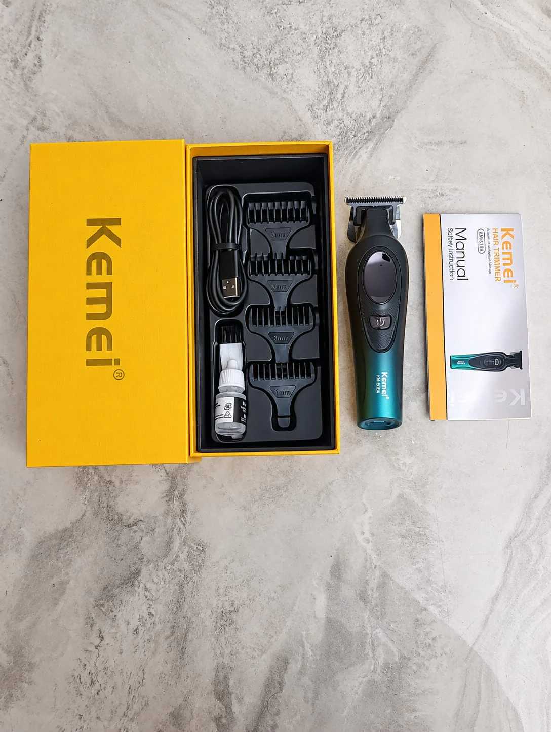 Kemei KM-519A Hair & Beard Trimmer – LCD Display & 7500RPM