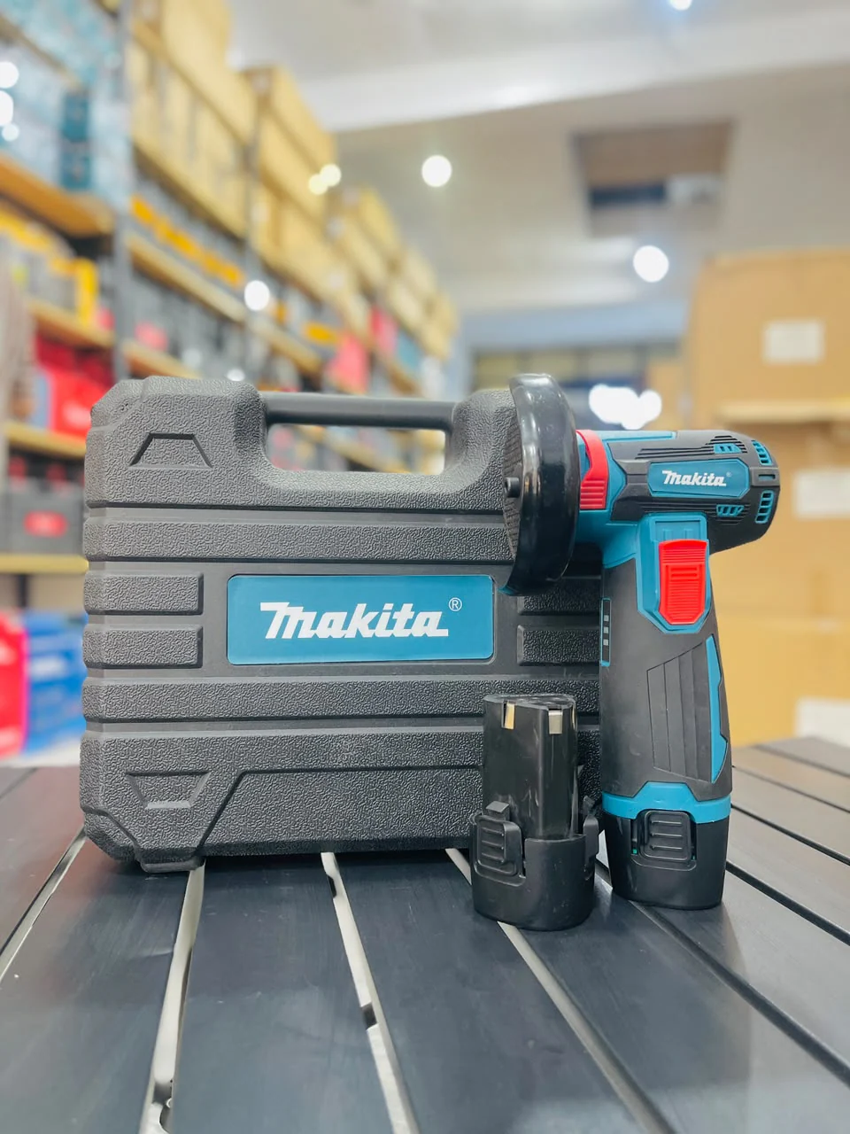 Makita Cordless Mini Angle Grinder – Brushless Dual Battery Cutting Kit
