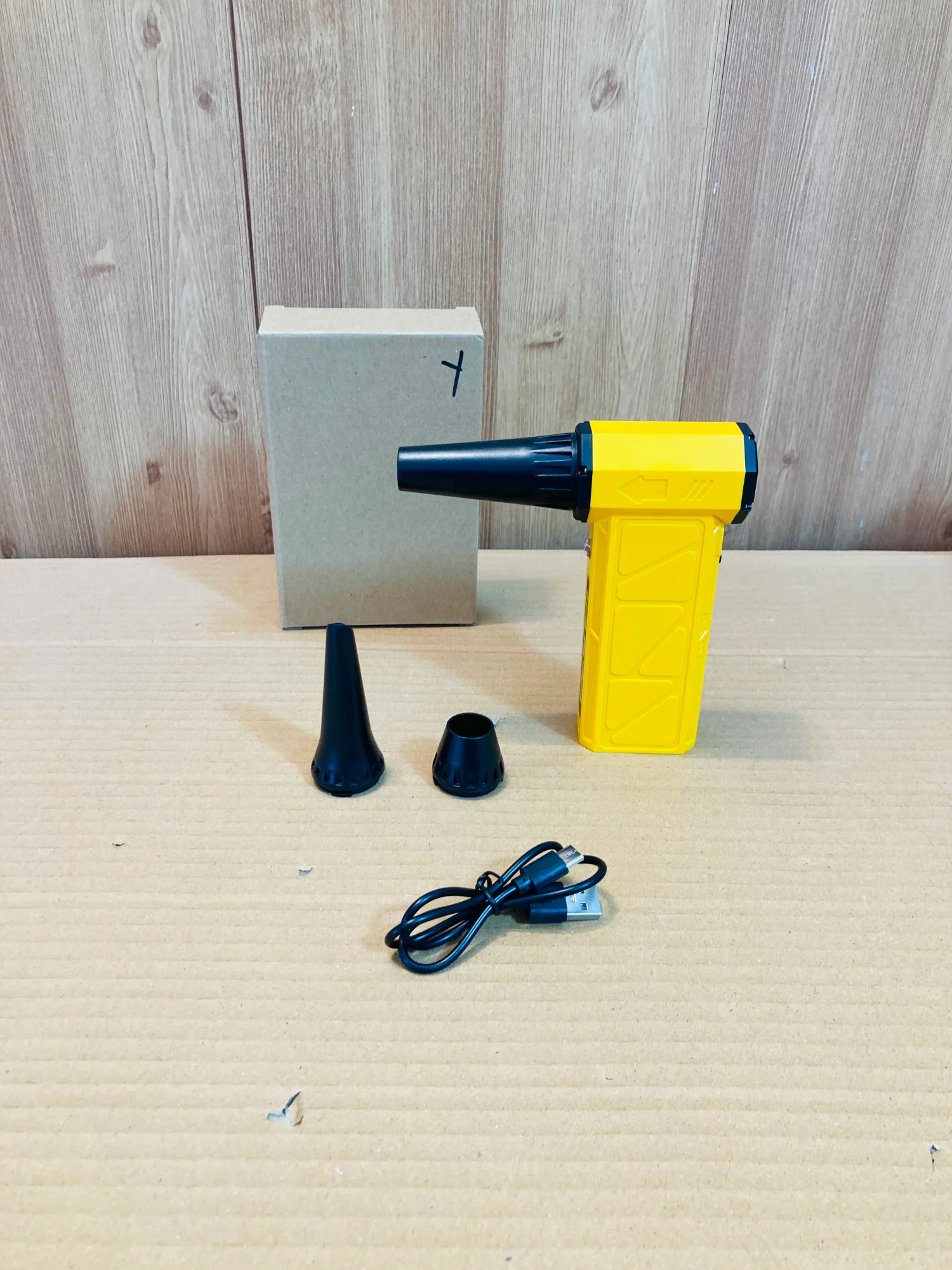 F049 Rechargeable Mini JET Blower