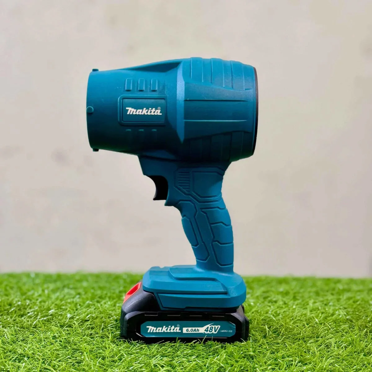 Makita 48V Cordless Lithium-Ion Storm Turbofan Blower – 6.0Ah Battery, 32,000 RPM High-Power Air Duster